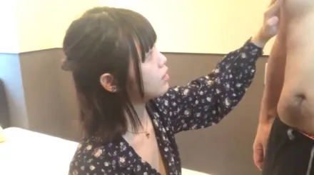 FC2-PPV-2287557 黑发清纯少女