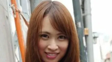 FC2-PPV-2352420 美艳惊人大屁股美女