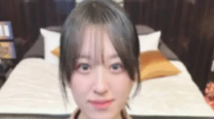 FC2-PPV-4605182 可爱的笑容和紧致的阴部