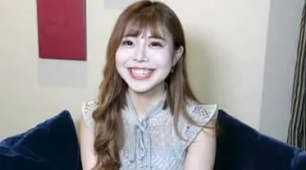 FC2-PPV-2038686 超级漂亮但又很淫荡