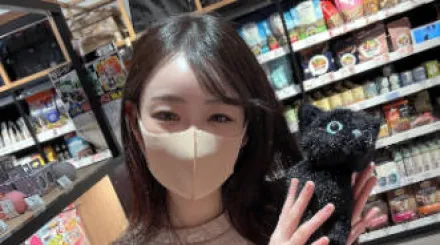 FC2-PPV-3172332 看似意志薄弱的猫咪咖啡馆女大学生