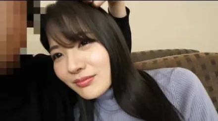 FC2-PPV-1789804 身材高挑纤细黑发美女被深插子宫颤抖着灌满精液