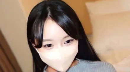 FC2-PPV-4602994 一个待在家里的女人