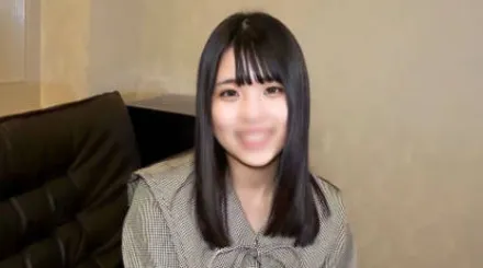 FC2-PPV-3601920 在她可爱的小嘴里射出大量精液