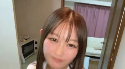 FC2-PPV-4655251 我沉迷于让我过夜的那个男人的鸡巴