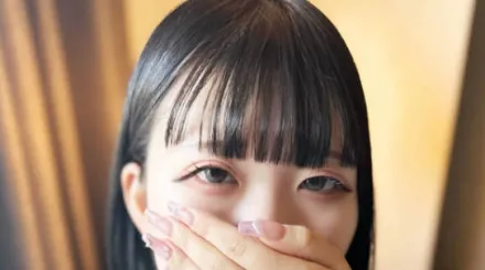 FC2-PPV-4667023 天真的笑容