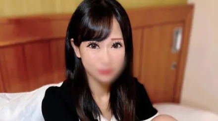 FC2-PPV-4665245 胸部下垂的美女一边口交一边开心地舔着肛门