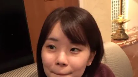 FC2-PPV-1543511 直到四月才毕业的高中生