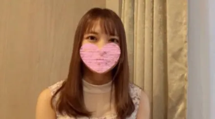 FC2-PPV-4528582 以出色美貌风格为武器用最高峰技术诱杀