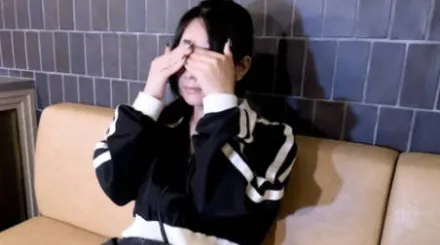 FC2-PPV-4798066 从未尝试过口交的可爱素人