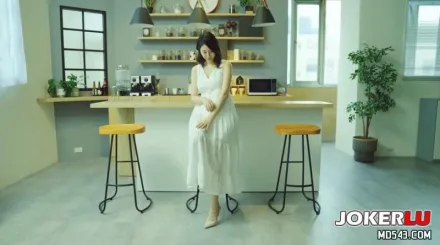 DS-0021 美尻老闆娘黎兒來一杯美式咖啡加淫水 黎兒