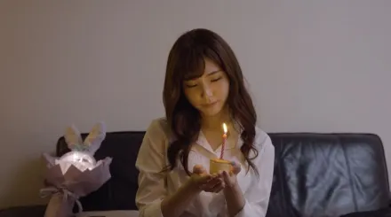 JSBY-0107 你就這樣硬著等我嗎？完全勃起的下體就是痴女菲菲