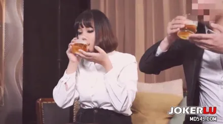 TQ-00011 女業務微醺露出狂騎已婚男同事