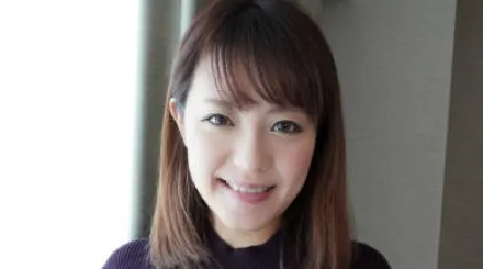 FC2-PPV-3049060 身穿白袜和校服的初音未来