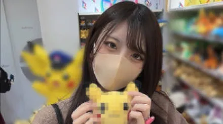 FC2-PPV-3163986 甜美可爱让我心动的大学生我竟然不戴套就射在了她的阴道里