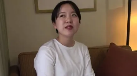 FC2-PPV-3012843 现役女优也能在里面射精