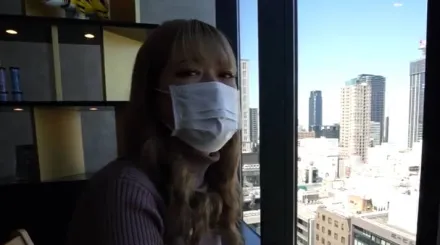 FC2-PPV-3686429 羞涩的巨乳辣妹