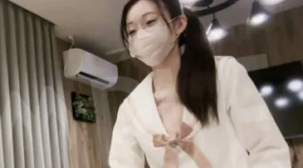 FC2-PPV-4720134 现漫画阅读模特在拍摄期间被干翻