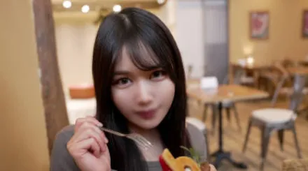 FC2-PPV-2875148 丰满的漂亮女大学生