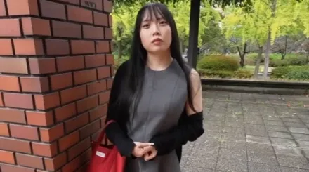 FC2-PPV-4789380 曾经靠卖弄巨乳为生的偶像