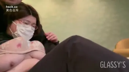 FC2-PPV-4685127 为缺乏经验的员工进行中出和口交