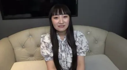 FC2-PPV-4717671 她乞求在她紧致的小穴中射精