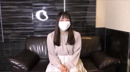 FC2-PPV-4591912 白皙女大Emi无套内射