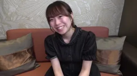 FC2-PPV-4545074 残留稚气巨乳可爱女