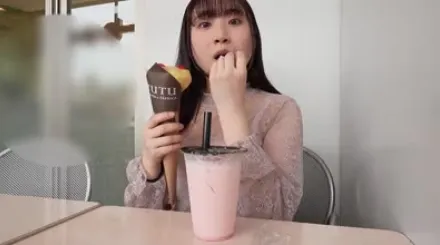 FC2-PPV-4515805 初摄露脸召唤完美整洁外貌美丽巨乳女神