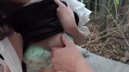 FC2-PPV-4502602 用过于软弱的表情把好奇心旺盛的运动女带到竹林里