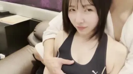 FC2-PPV-4380995 拥有欲求不满的身体的年轻妻子