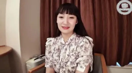 FC2-PPV-4693924 露脸素人女孩为做H的事而来