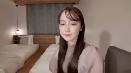 FC2-PPV-4317726 贫乳苗条女性逆搭讪