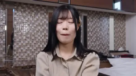 FC2-PPV-4340132 人妻不能插入但手和口可以