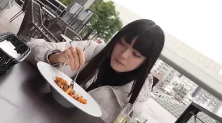 FC2-PPV-4310014 迷失方向的小羊