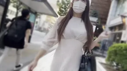 FC2-PPV-4205160 肉棒堕落的新妻