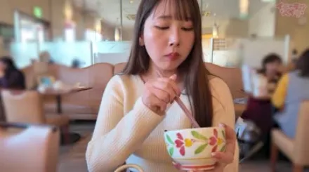 FC2-PPV-4585298 一个大学讲师和一个刚毕业的超级美女有染