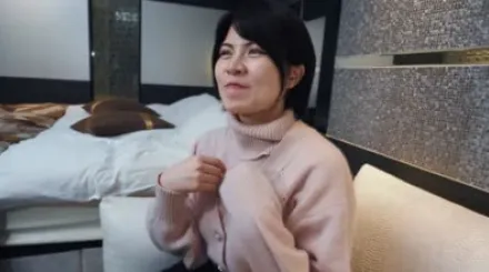 FC2-PPV-4288477 巨乳短发