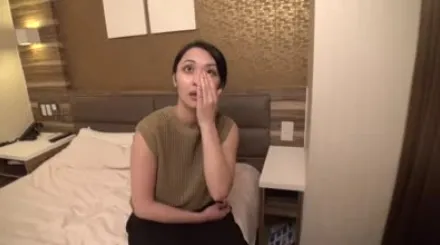 FC2-PPV-4118598 美丽的妻子拥有迷人的身材和强烈的性感