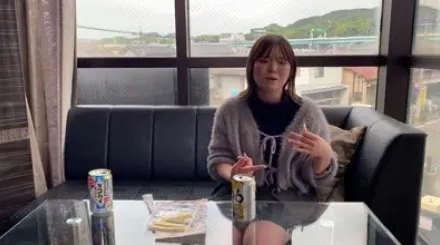 FC2-PPV-4744424 潮吹的巨乳店员