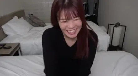 FC2-PPV-3998261 美臀和纤腰的漂亮女孩