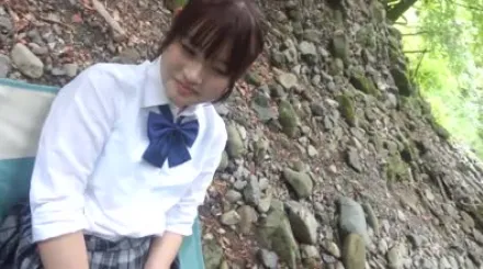 FC2-PPV-3964877 玩弄可爱少女的身体不戴套射进阴道里