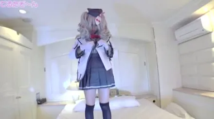 FC2-PPV-4035407 身着鹿岛式服装登场