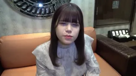 FC2-PPV-4059569 她对与男友的性爱并不满足一次又一次地用其他男人的阴茎射精