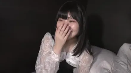 FC2-PPV-3861866 把两股精液射进了她的体内