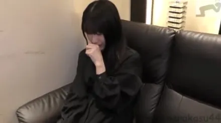 FC2-PPV-3290870 时尚的女大学生因无法支付学费而努力维持生计