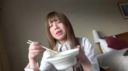 FC2-PPV-4701342 无限中出午休时光的激情