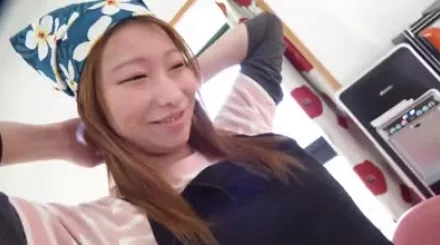 FC2-PPV-3199230 某热门酒吧的招牌女郎享受了3P