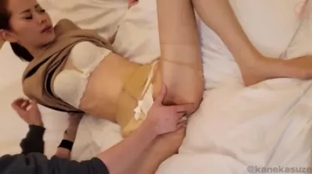 FC2-PPV-3241580 身材苗条美腿餐馆老板娘