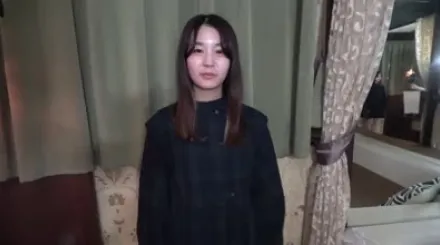 FC2-PPV-3229015 被从内部散发出的难以抑制的女性气息所激动